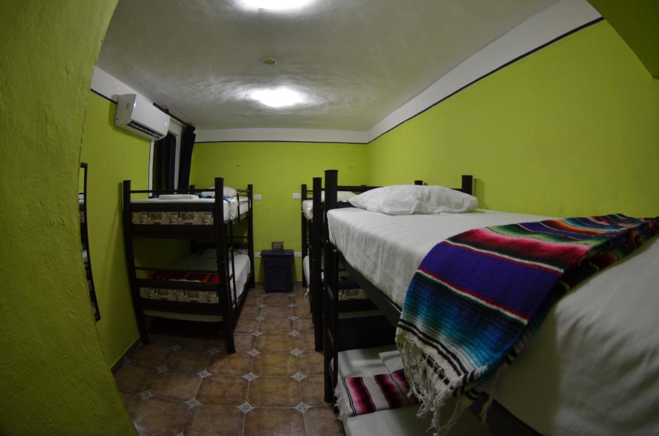 Fiesta Party Hostel - Cancún Buitenkant foto